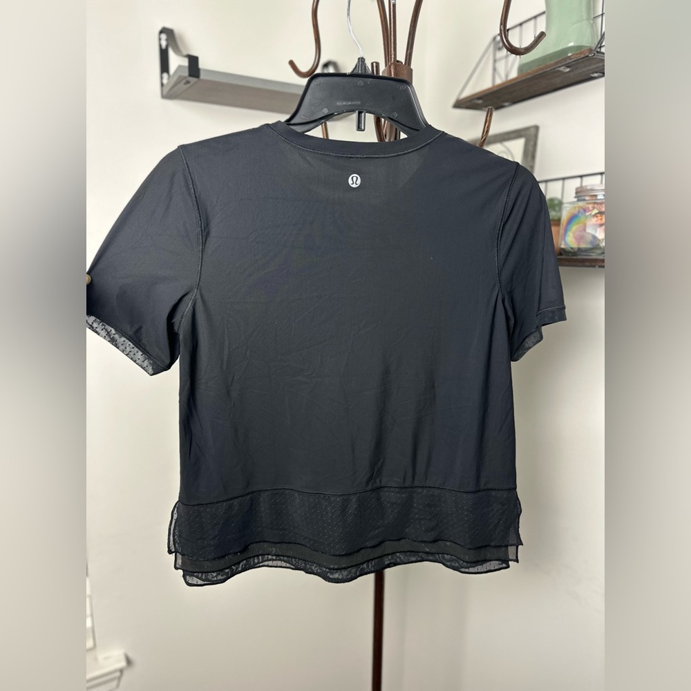 Lululemon Sole Training Short Sleeve polka dot size 4 no size tag - Picture 3 of 7